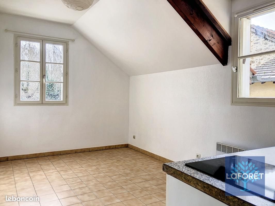 Appartement à louer, 18m², Arpajon
