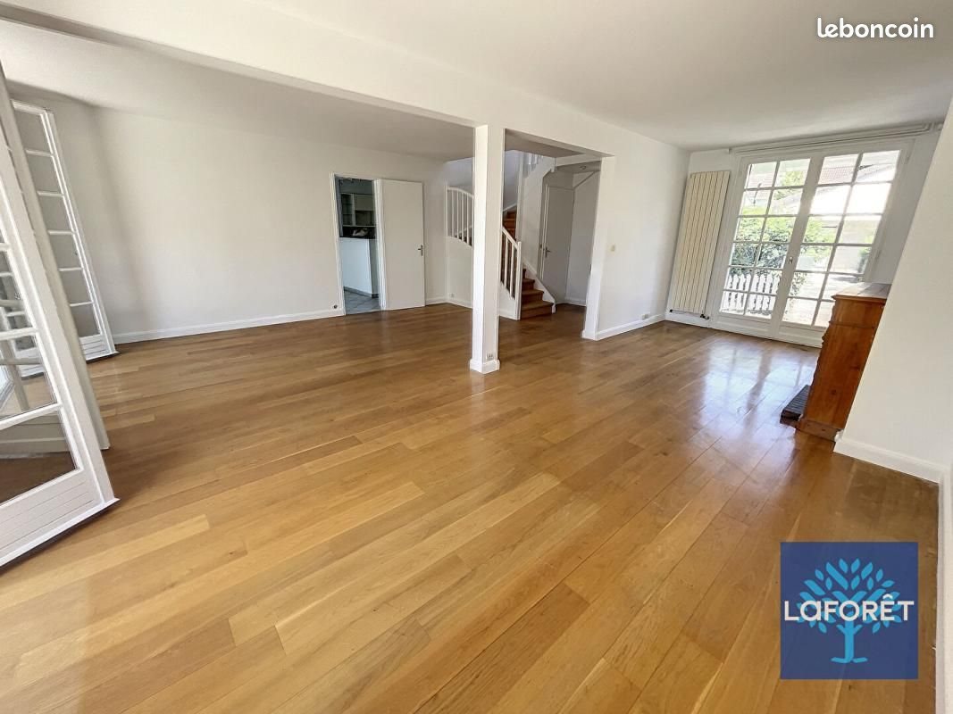 Maison à louer, 157m², Breuillet