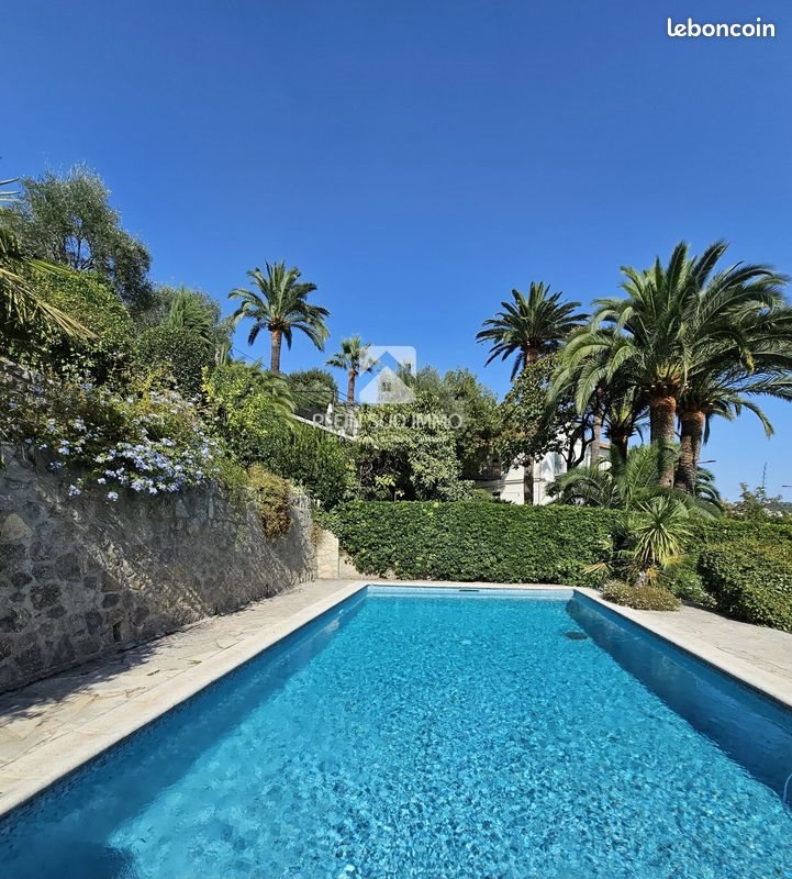 Appartement à louer, 76m², Grasse