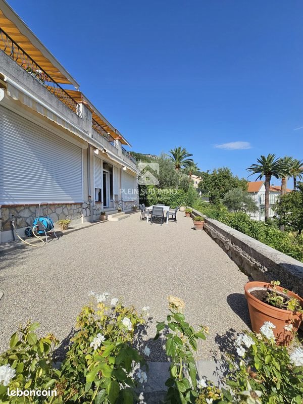 Appartement à louer, 76m², Grasse