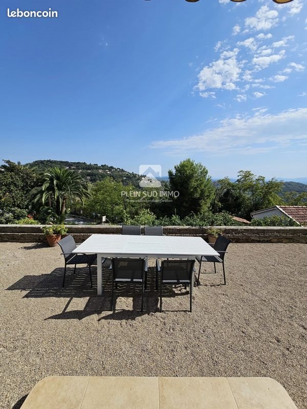 Appartement à louer, 76m², Grasse
