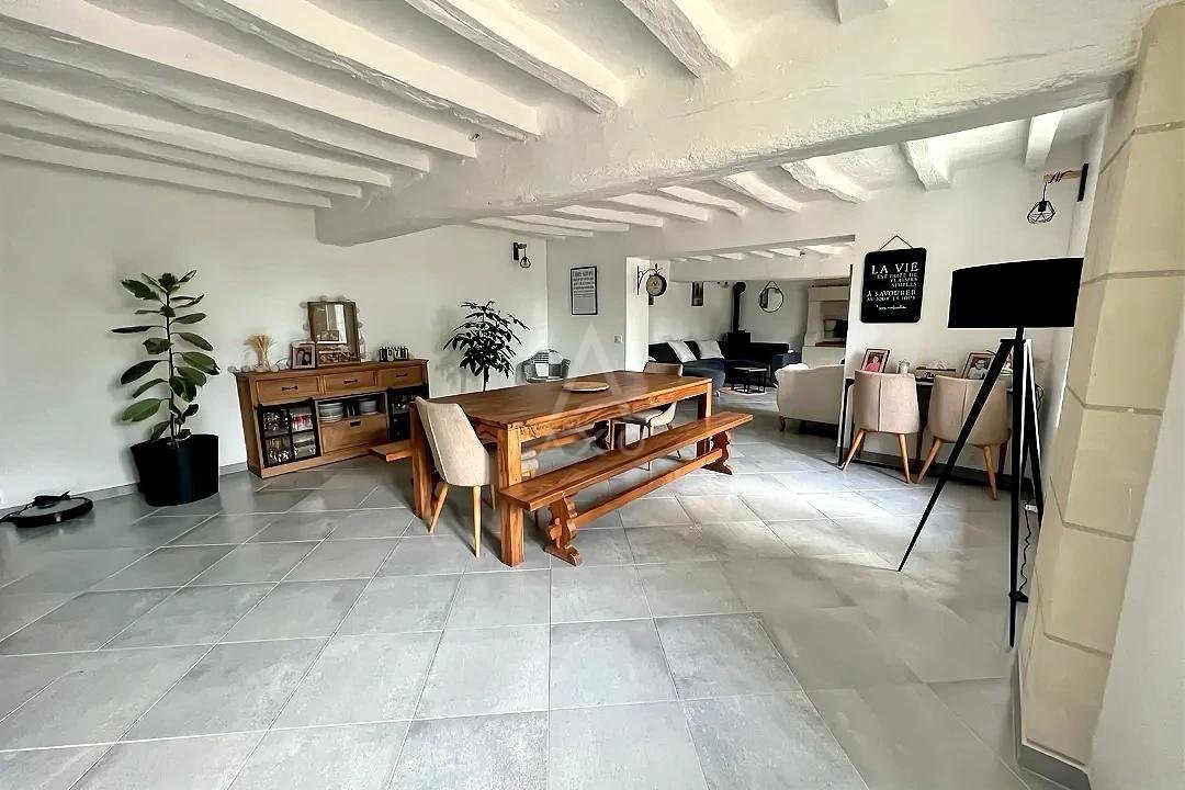 Maison à vendre, 240m², Verrie