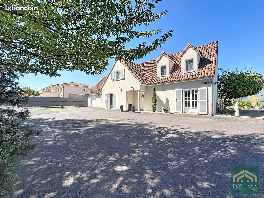 Maison à vendre, 199m², Aulnat