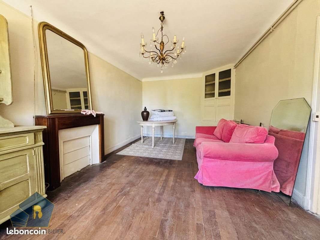 Maison à vendre, 130m², Saint-Silvain-sous-Toulx