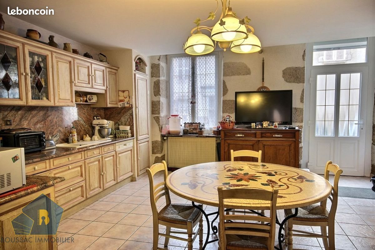 Maison à vendre, 175m², Boussac