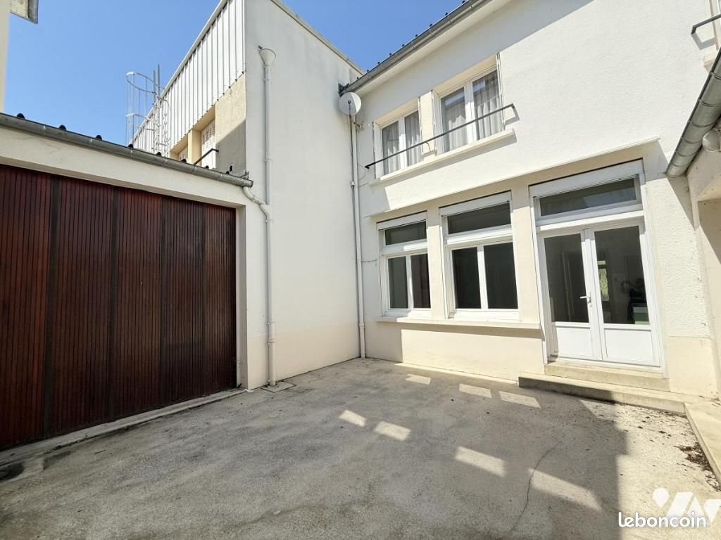 Maison à vendre, 298m², Ay