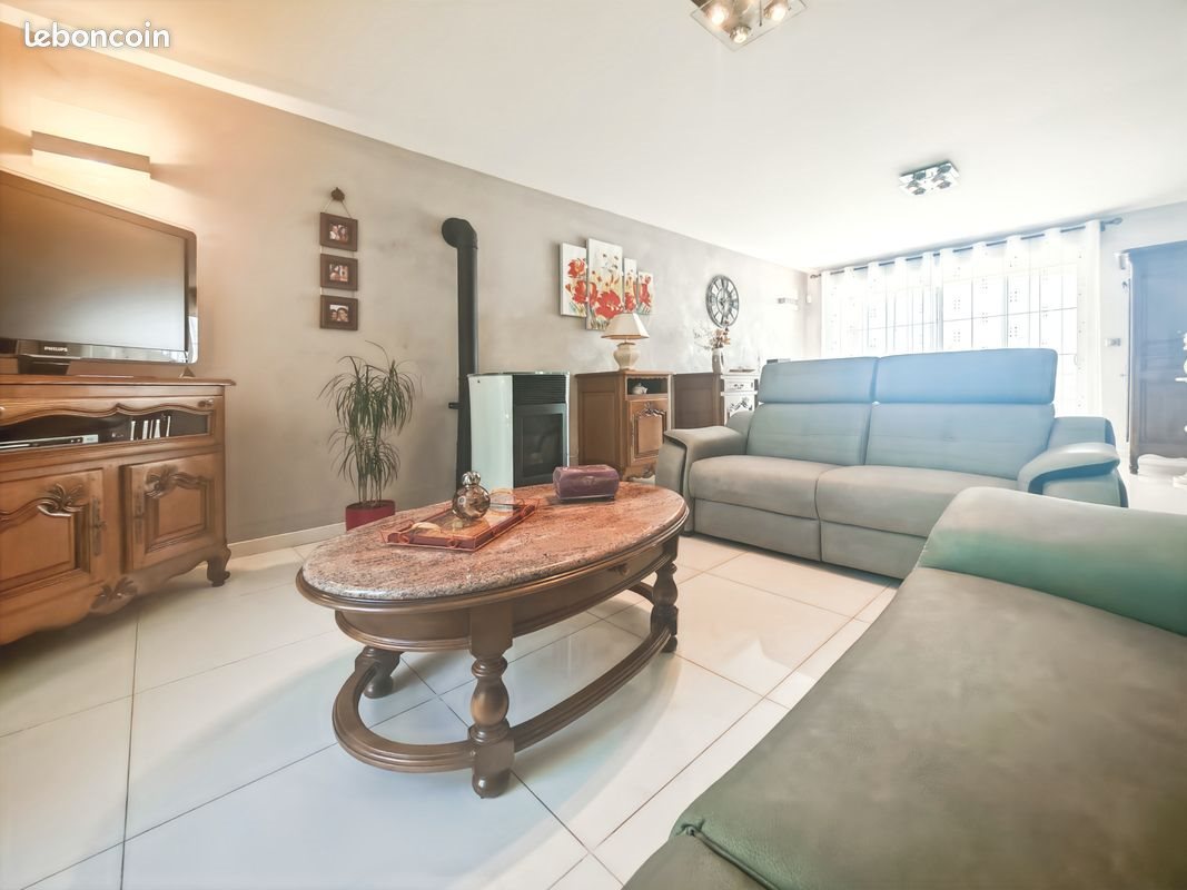 Maison à vendre, 110m², Compertrix