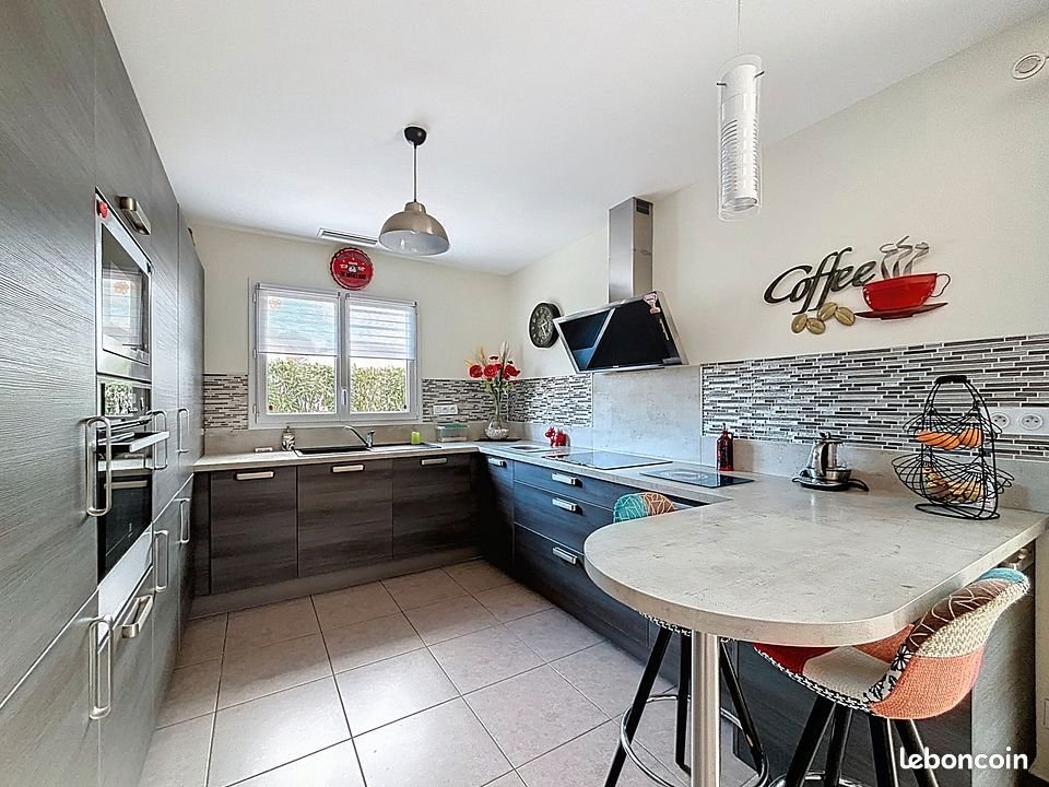 Maison à vendre, 101m², Saint-Chinian