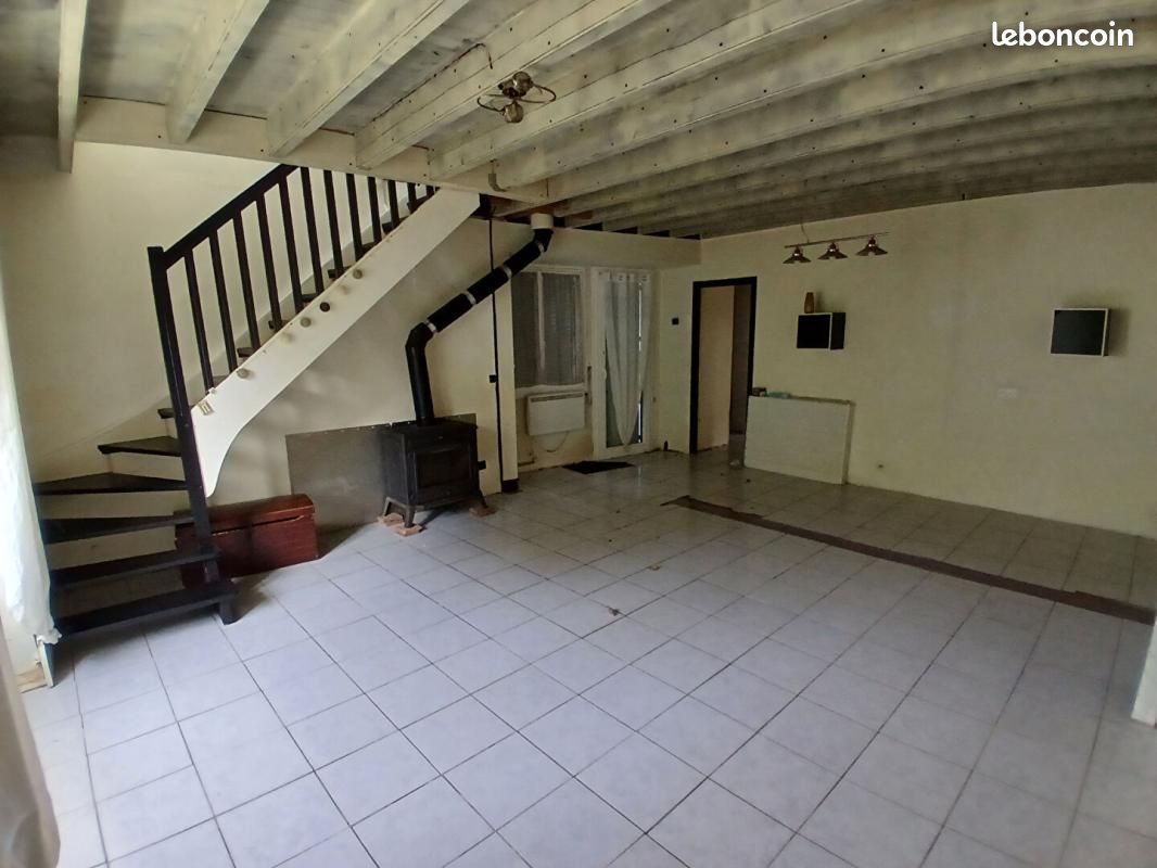 Maison à vendre, 90m², Saint-Julien-de-Vouvantes
