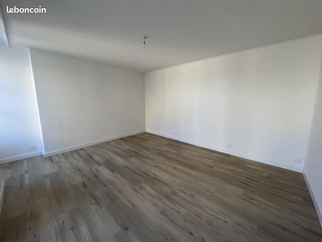 Appartement à louer, 57m², Nantes