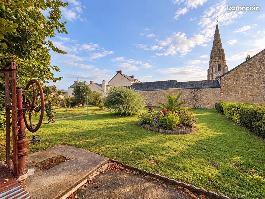 Maison à vendre, 178m², Lusanger