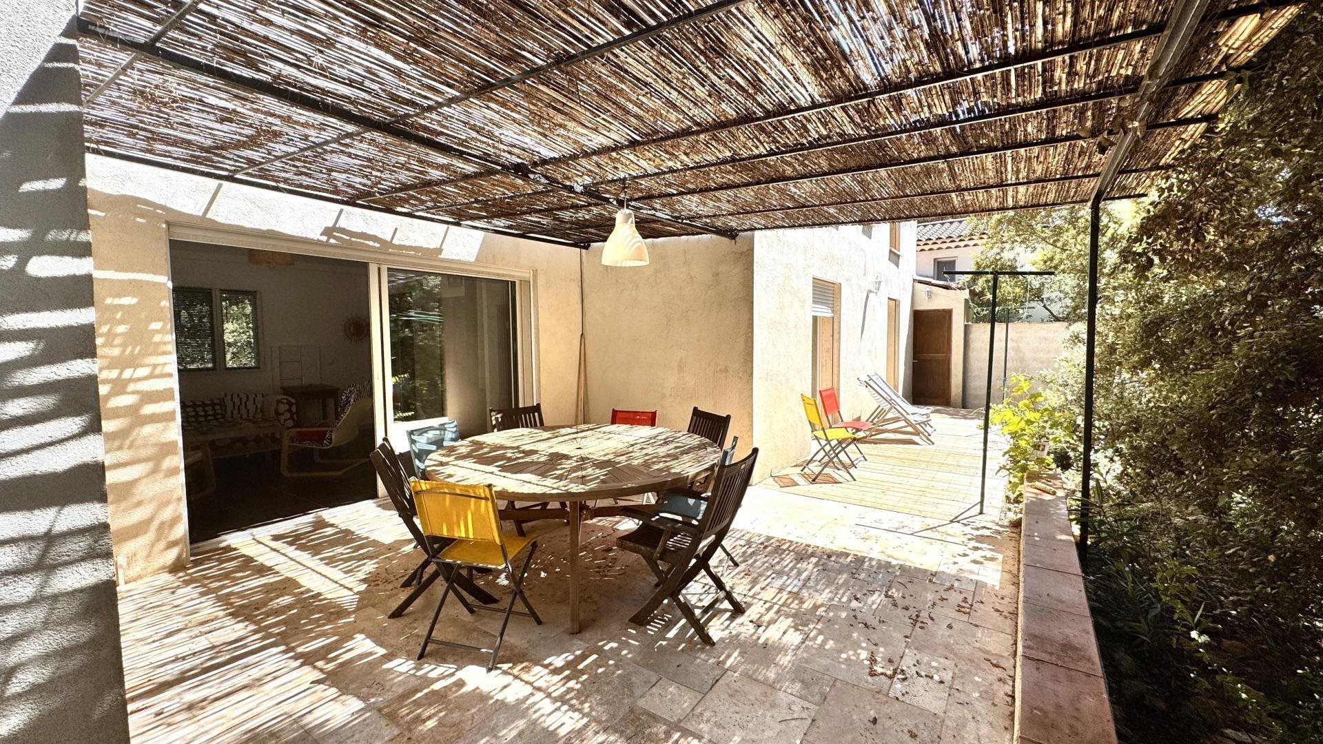 Maison à vendre, 104m², Saint-Maximin-la-Sainte-Baume