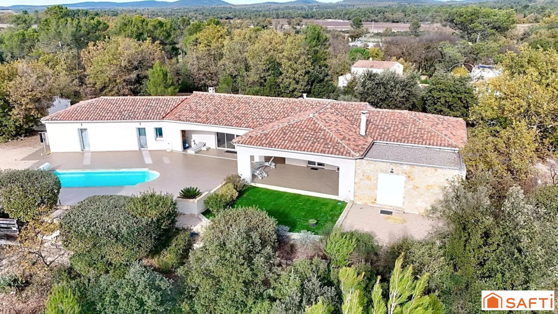 Maison à vendre, 205m², Ollières