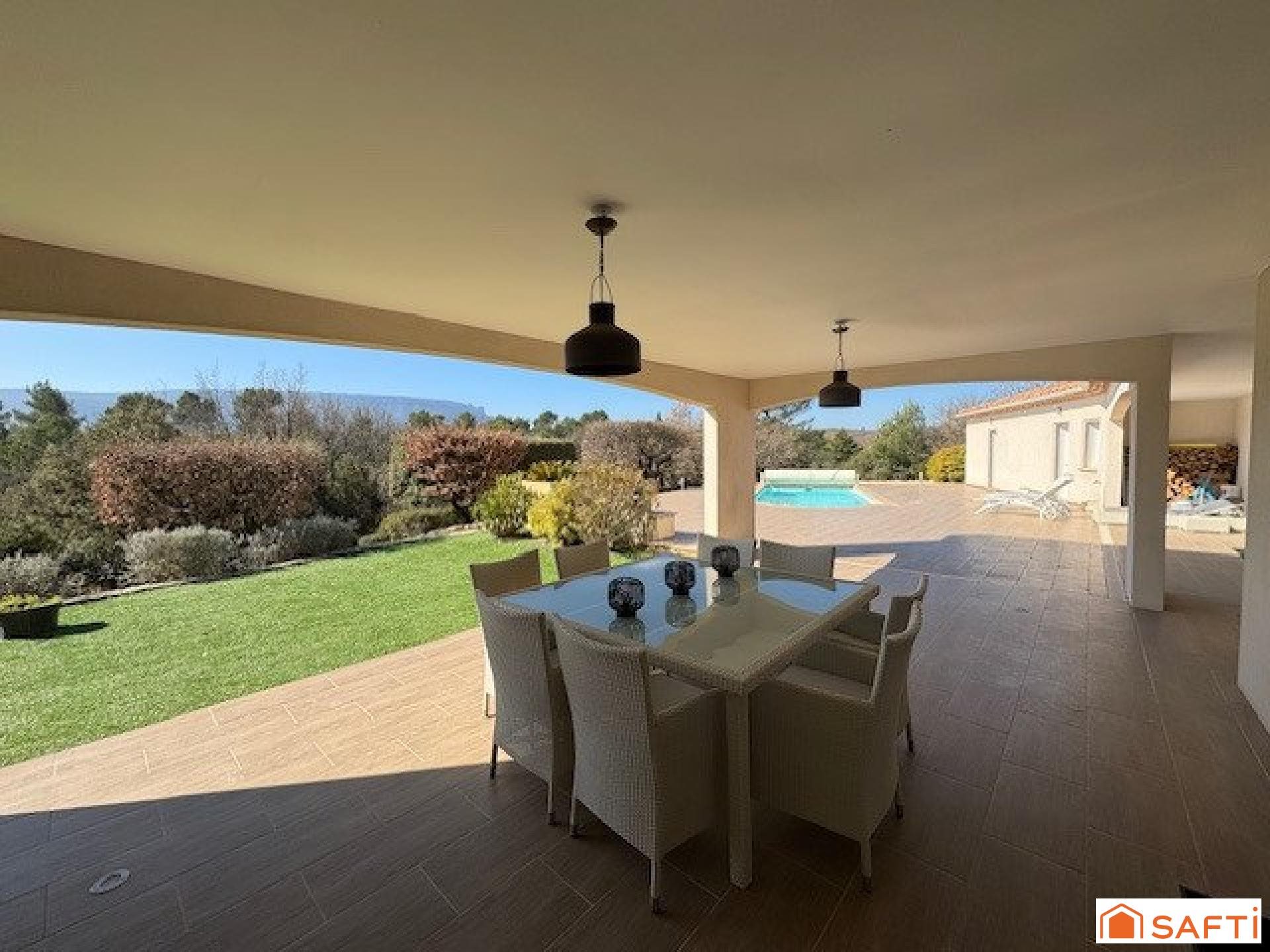 Maison à vendre, 205m², Ollières