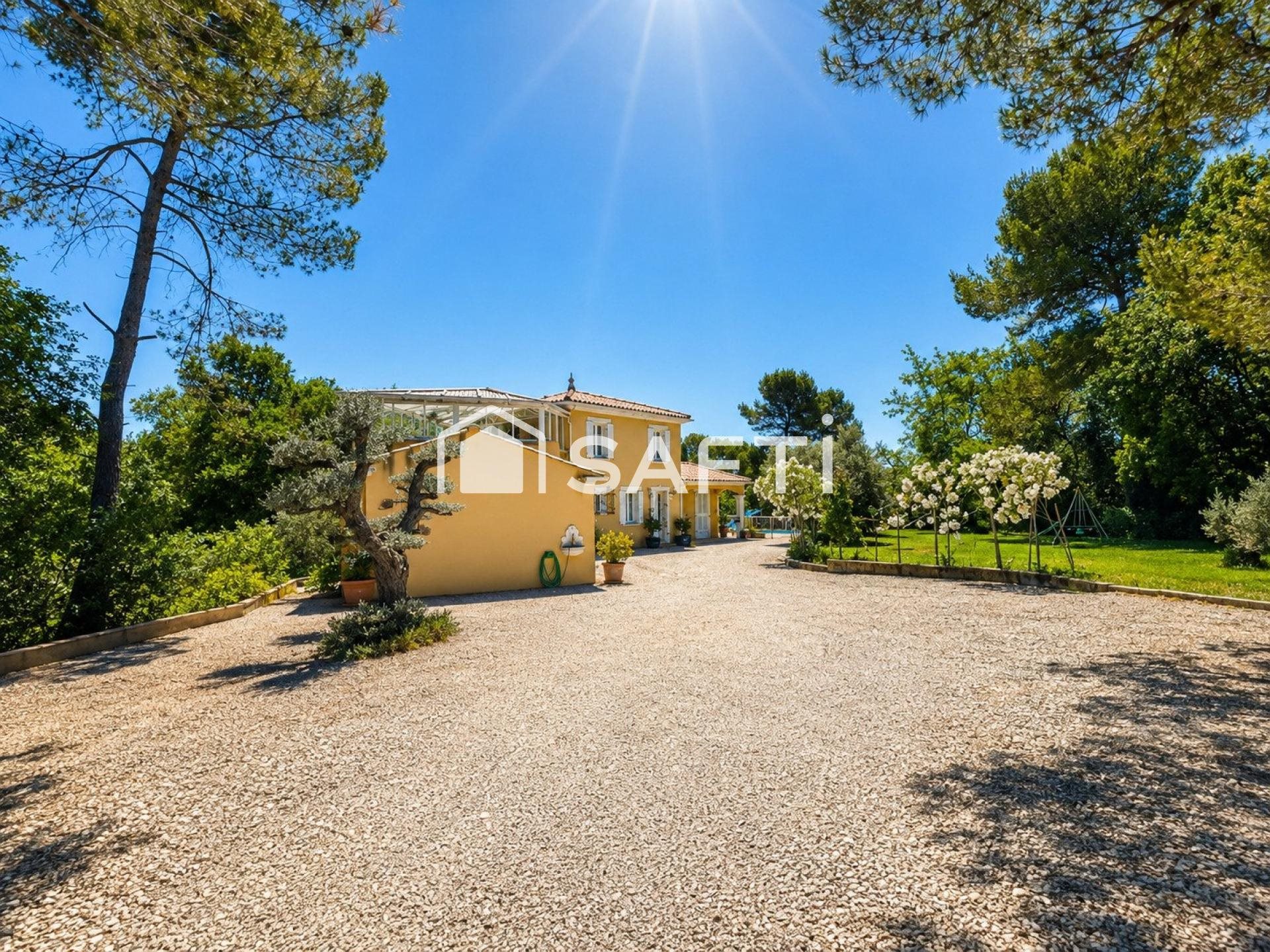 Maison à vendre, 165m², Saint-Maximin-la-Sainte-Baume