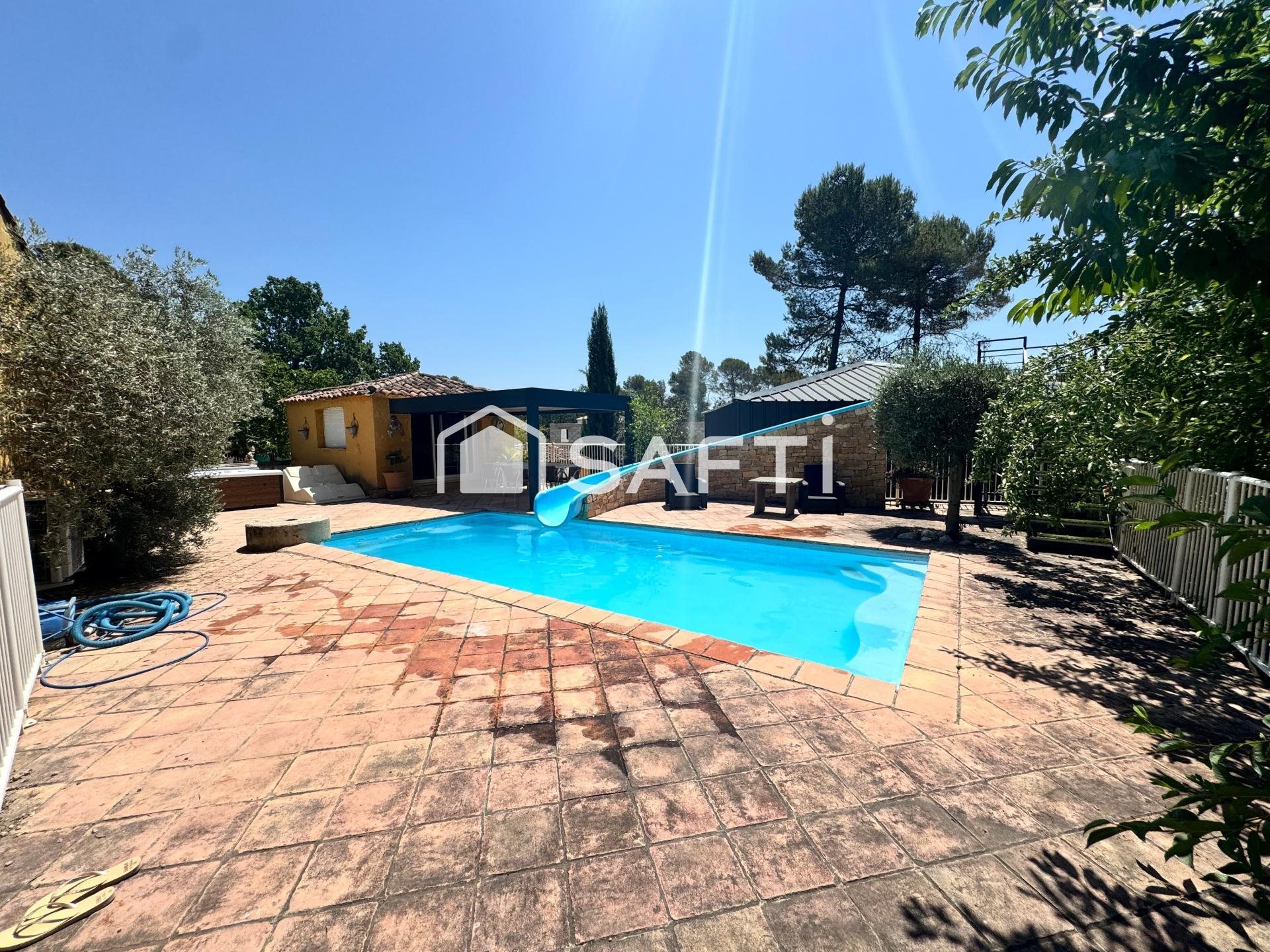 Maison à vendre, 165m², Saint-Maximin-la-Sainte-Baume