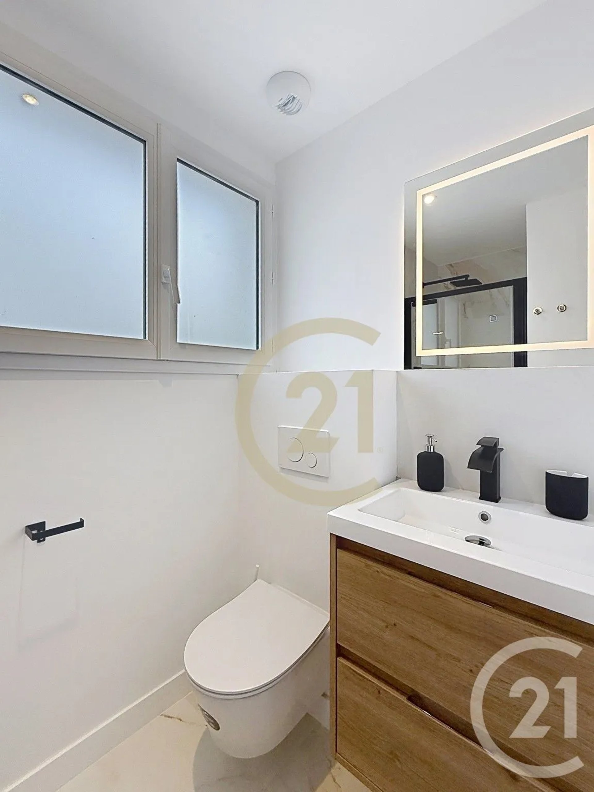 Appartement à louer, 18m², Saint-Nazaire