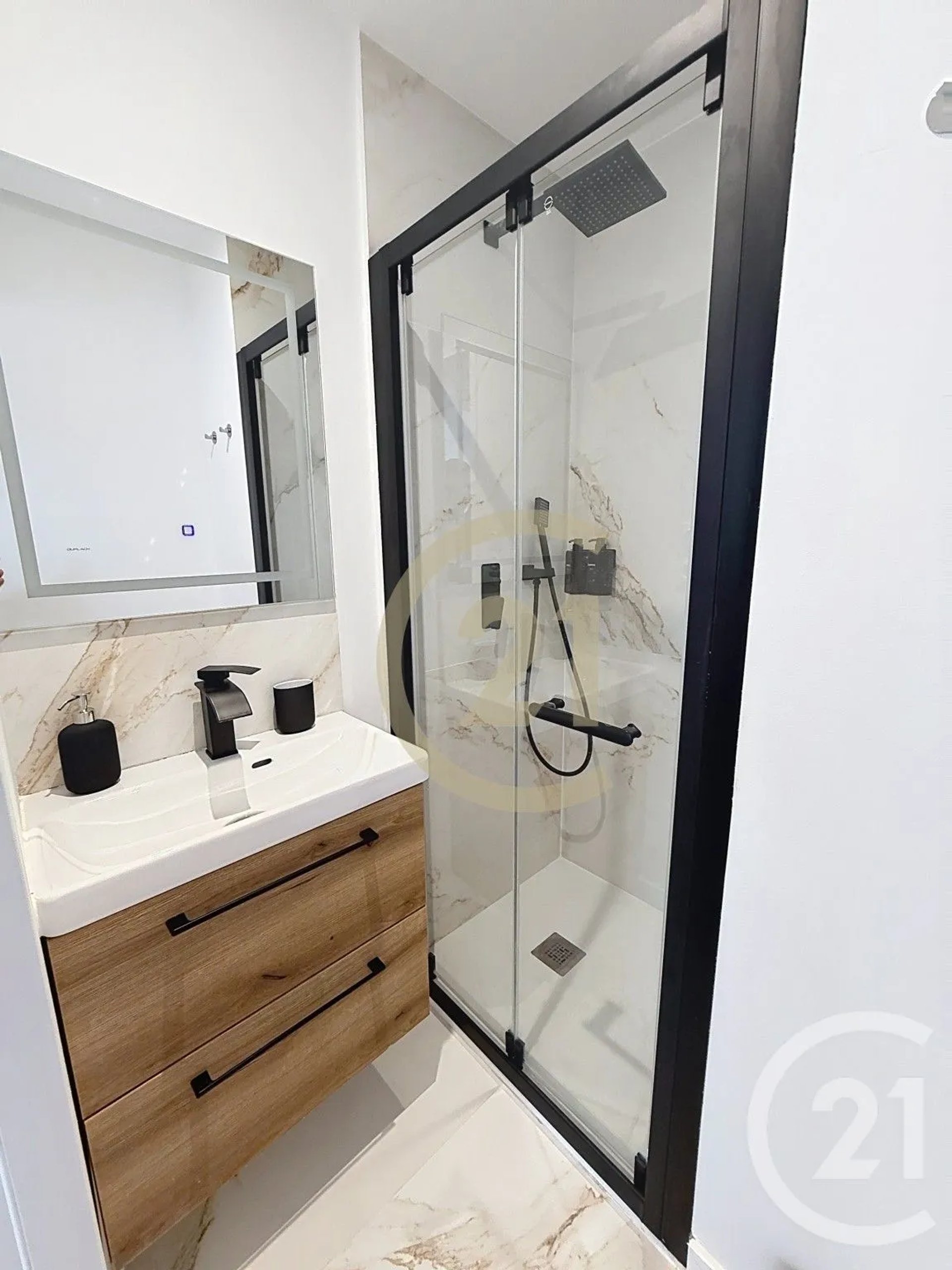 Appartement à louer, 15m², Saint-Nazaire