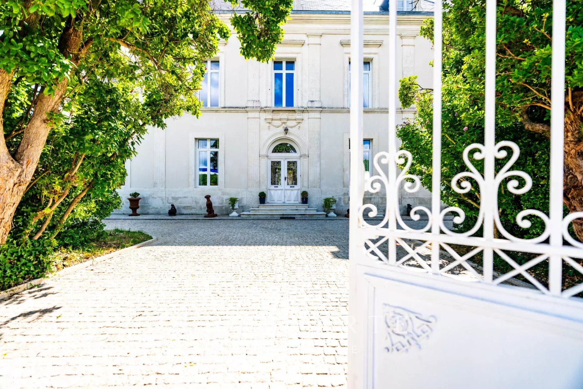 Maison à vendre, 405m², Surgères