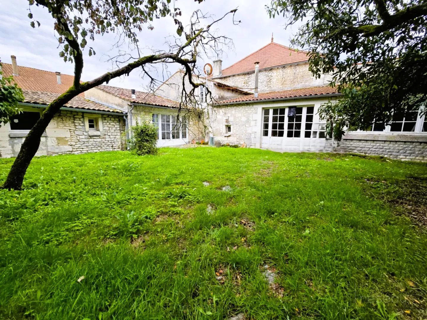 Maison à vendre, 148m², Saint-Dizant-du-Gua