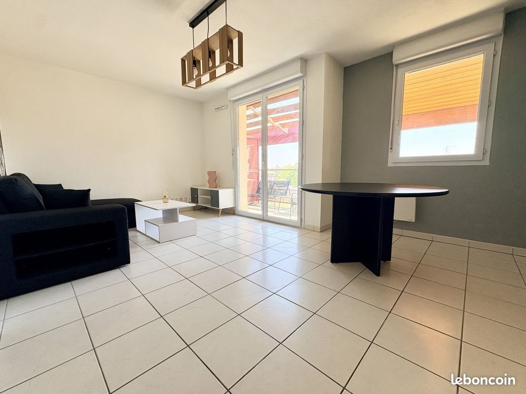 Appartement à louer, 37m², Saint-Alban