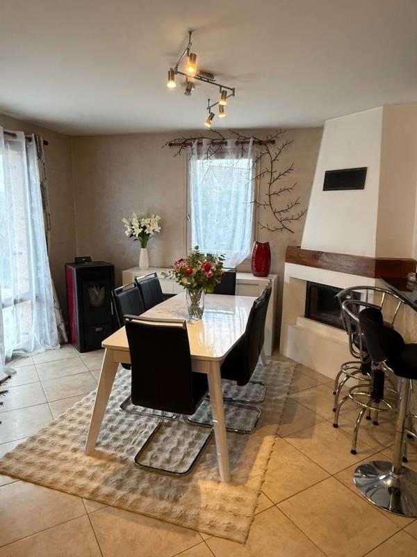 Maison à vendre, 115m², Cranves-Sales