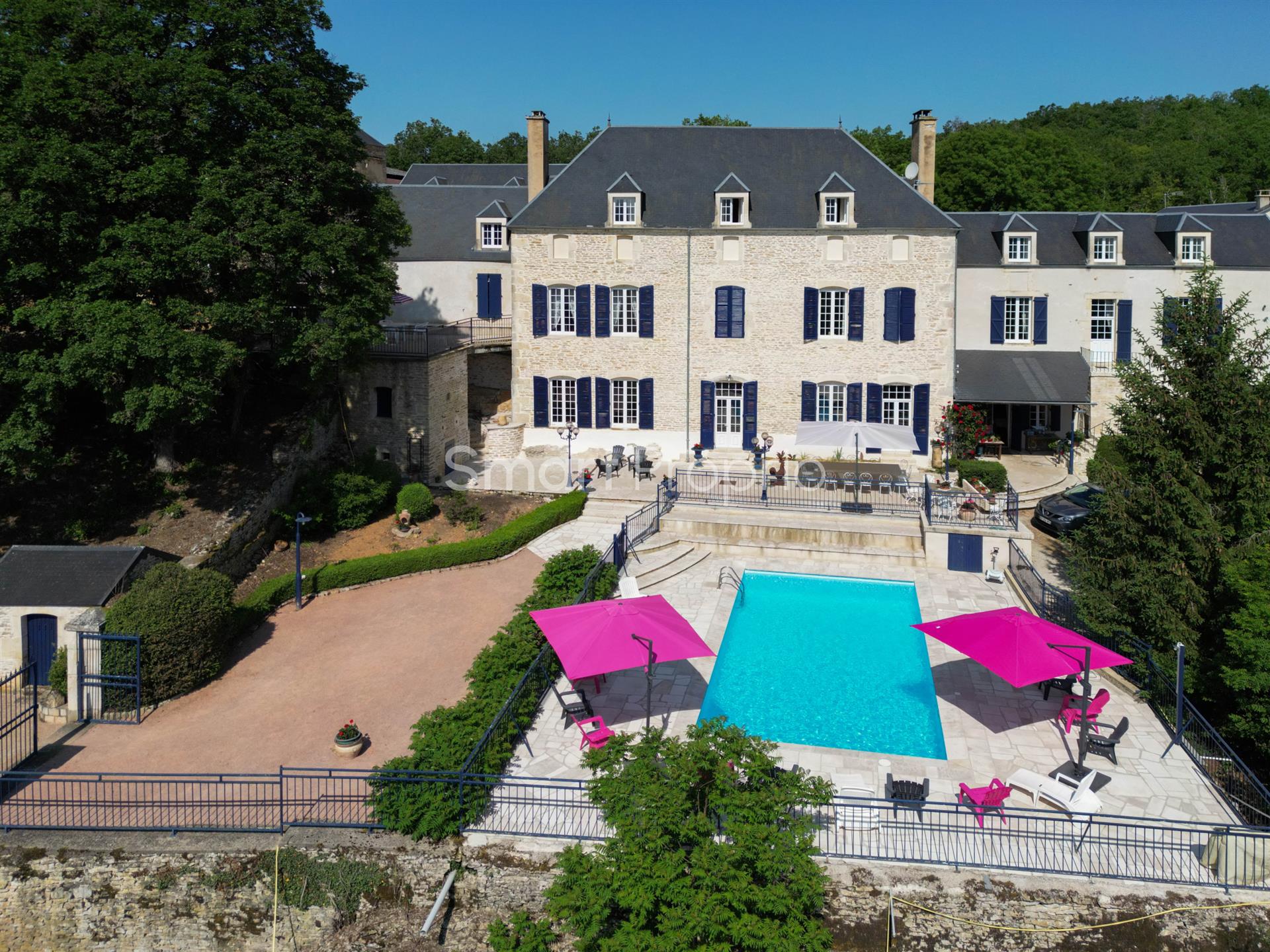 Maison à vendre, 881m², Avallon