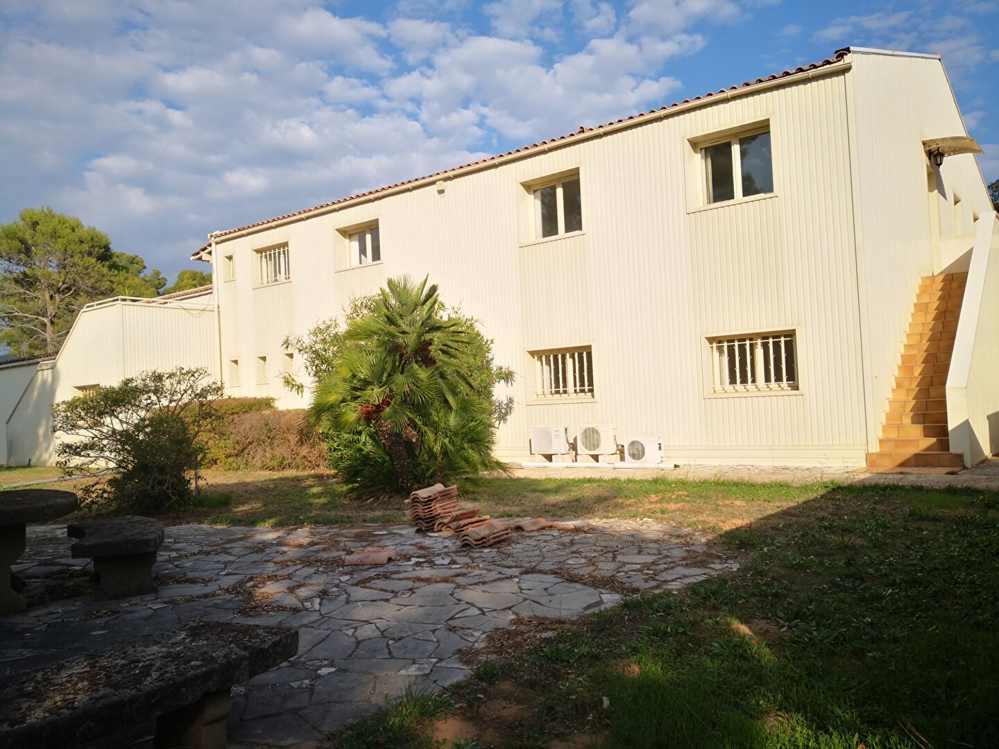 Maison à vendre, 1300m², Roquebrune-sur-Argens