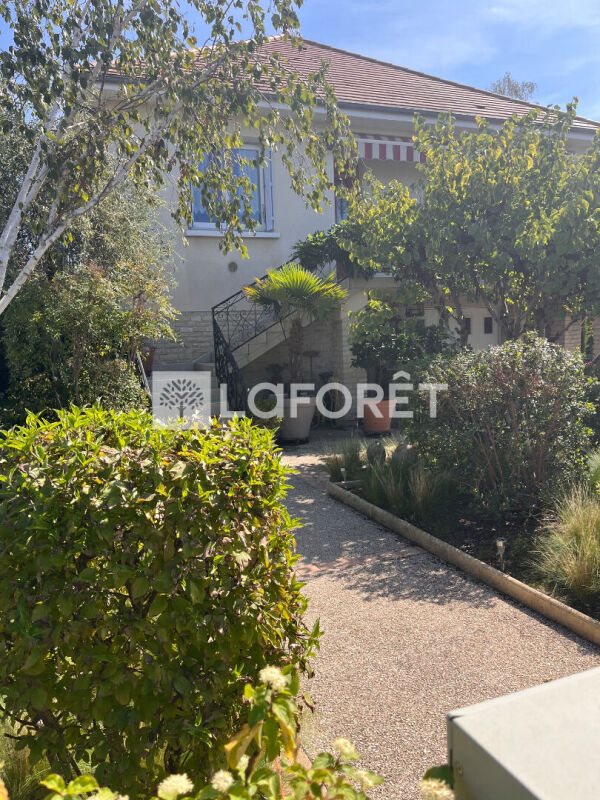 Maison à vendre, 165m², Gourdon