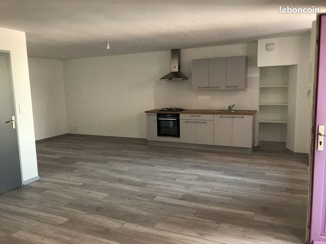 Appartement à louer, 82m², Lons-le-Saunier