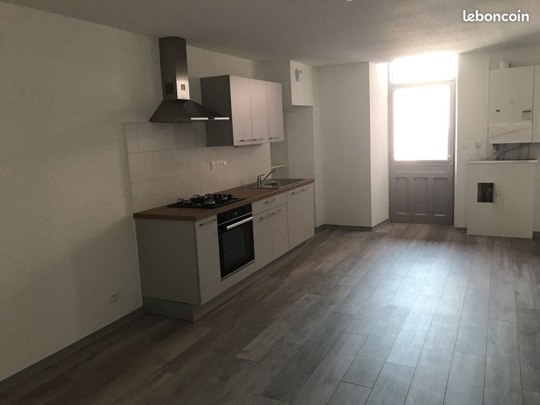 Appartement à louer, 82m², Lons-le-Saunier