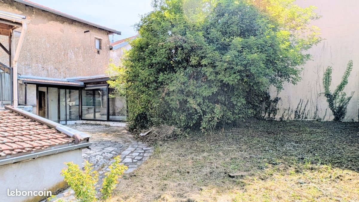 Maison à vendre, 230m², Leyr
