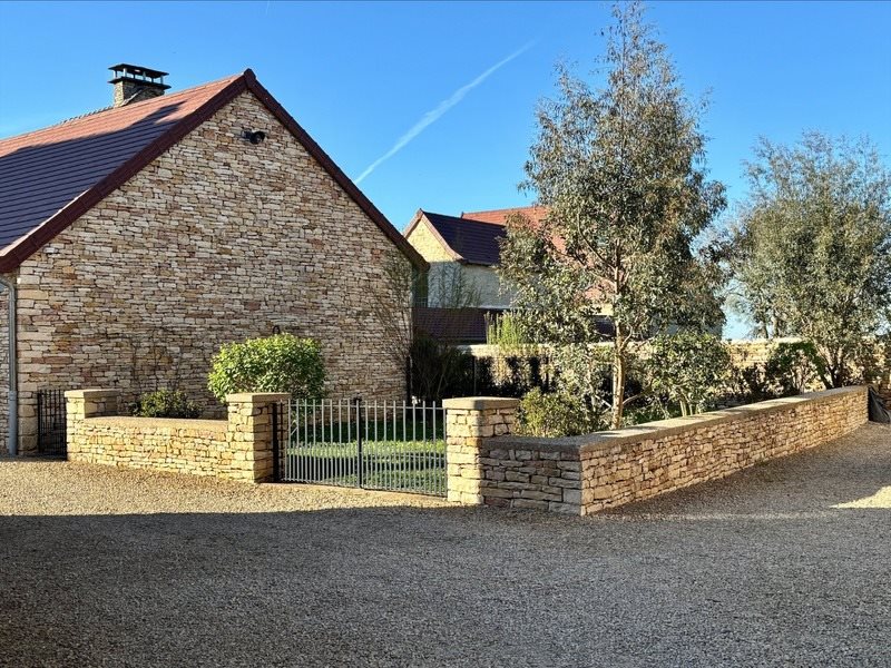 Maison à vendre, 114m², Cormatin