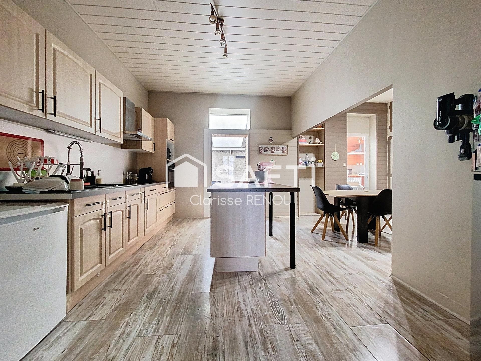 Maison à vendre, 175m², Mauzé-sur-le-Mignon