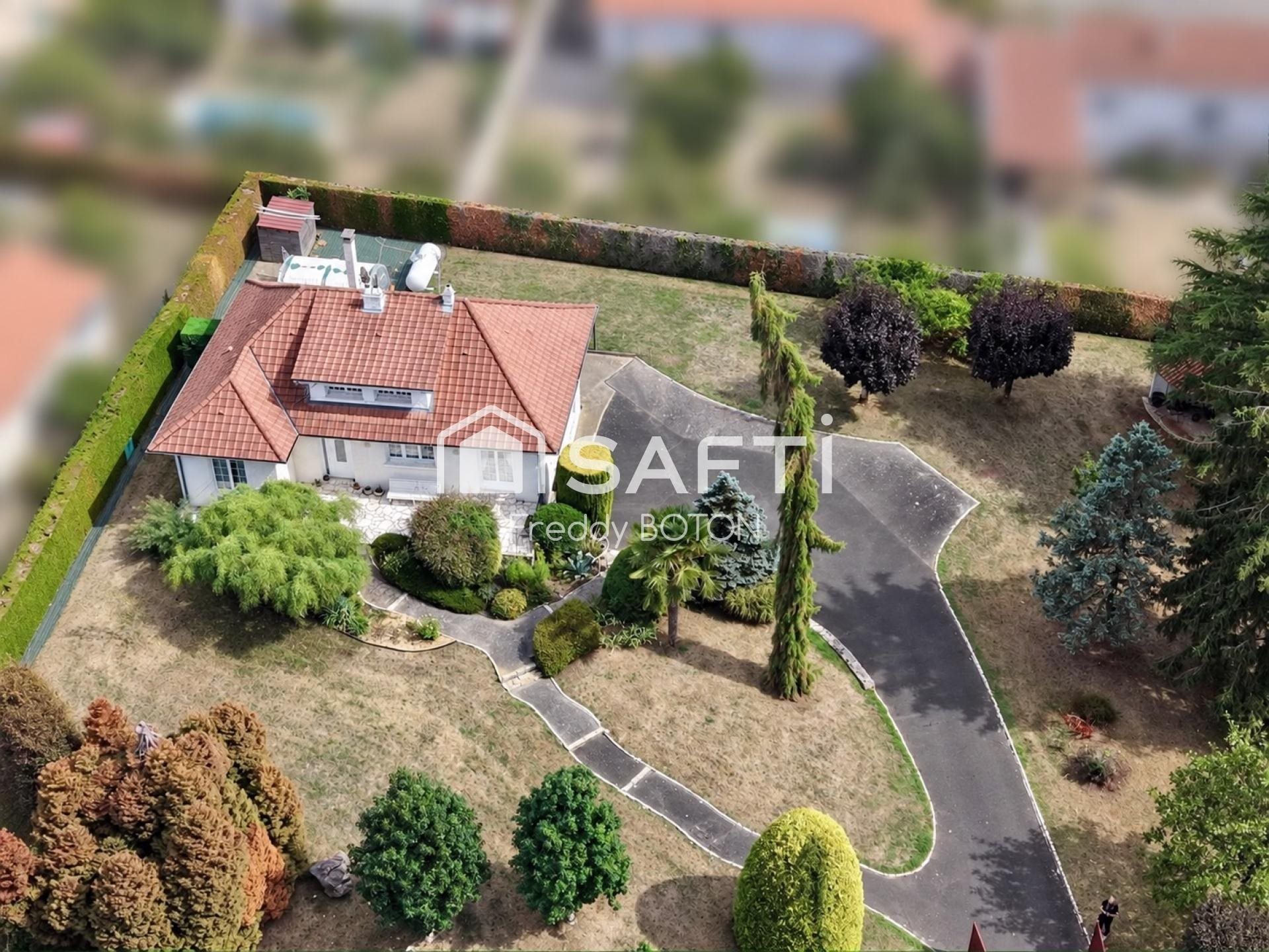 Maison à vendre, 136m², Moncoutant