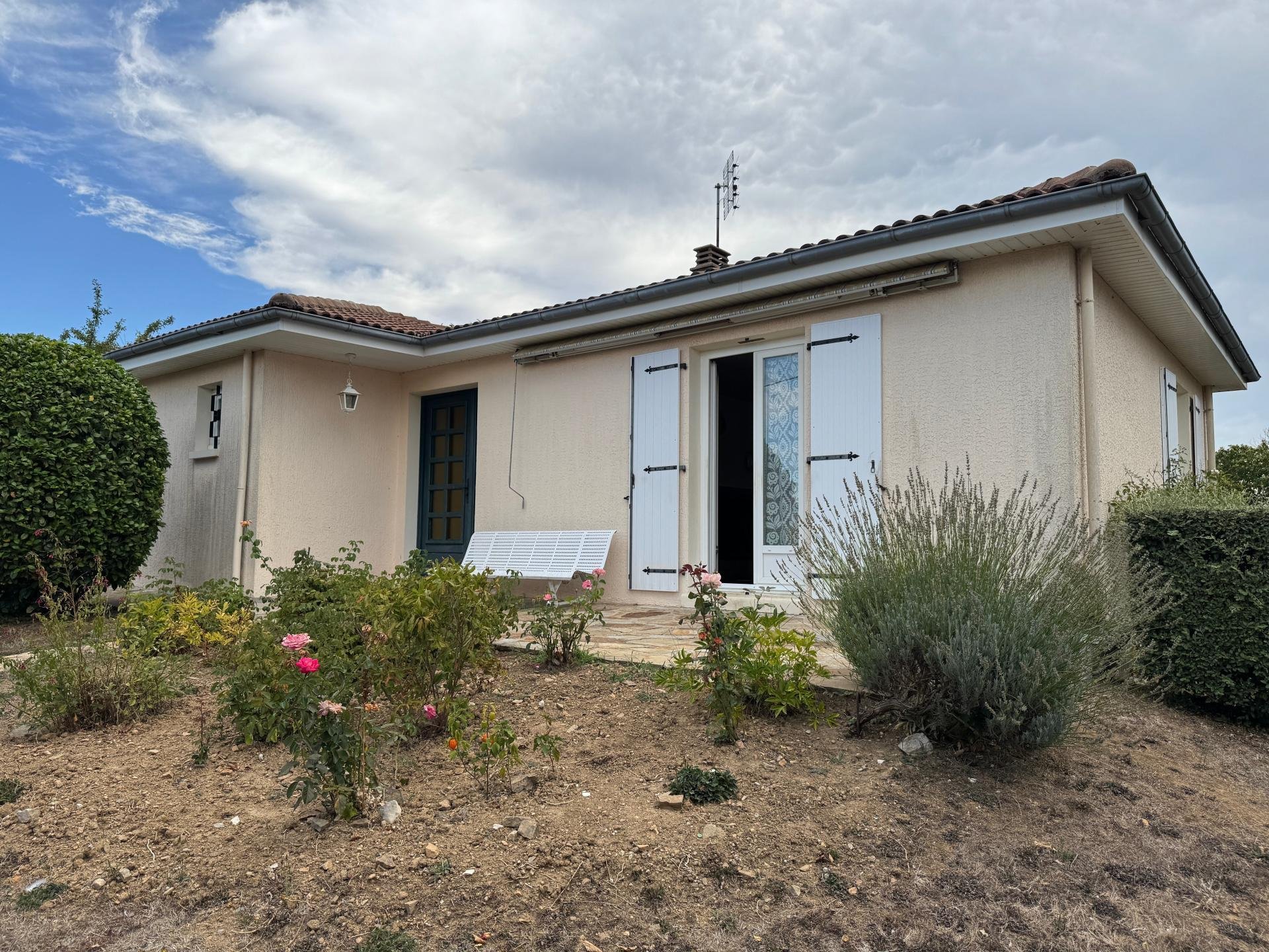 Maison à vendre, 92m², Massignac