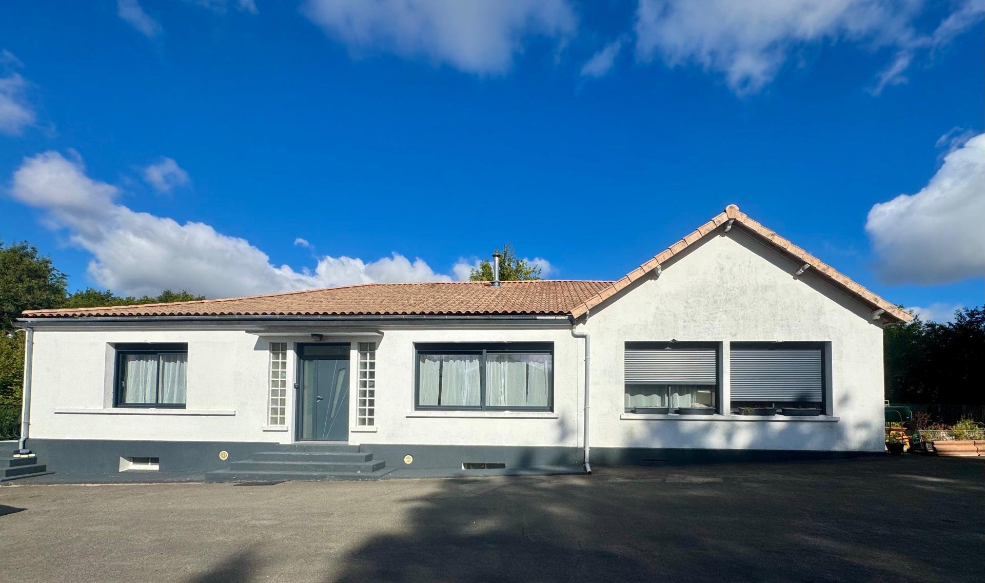 Maison à vendre, 240m², Secondigny