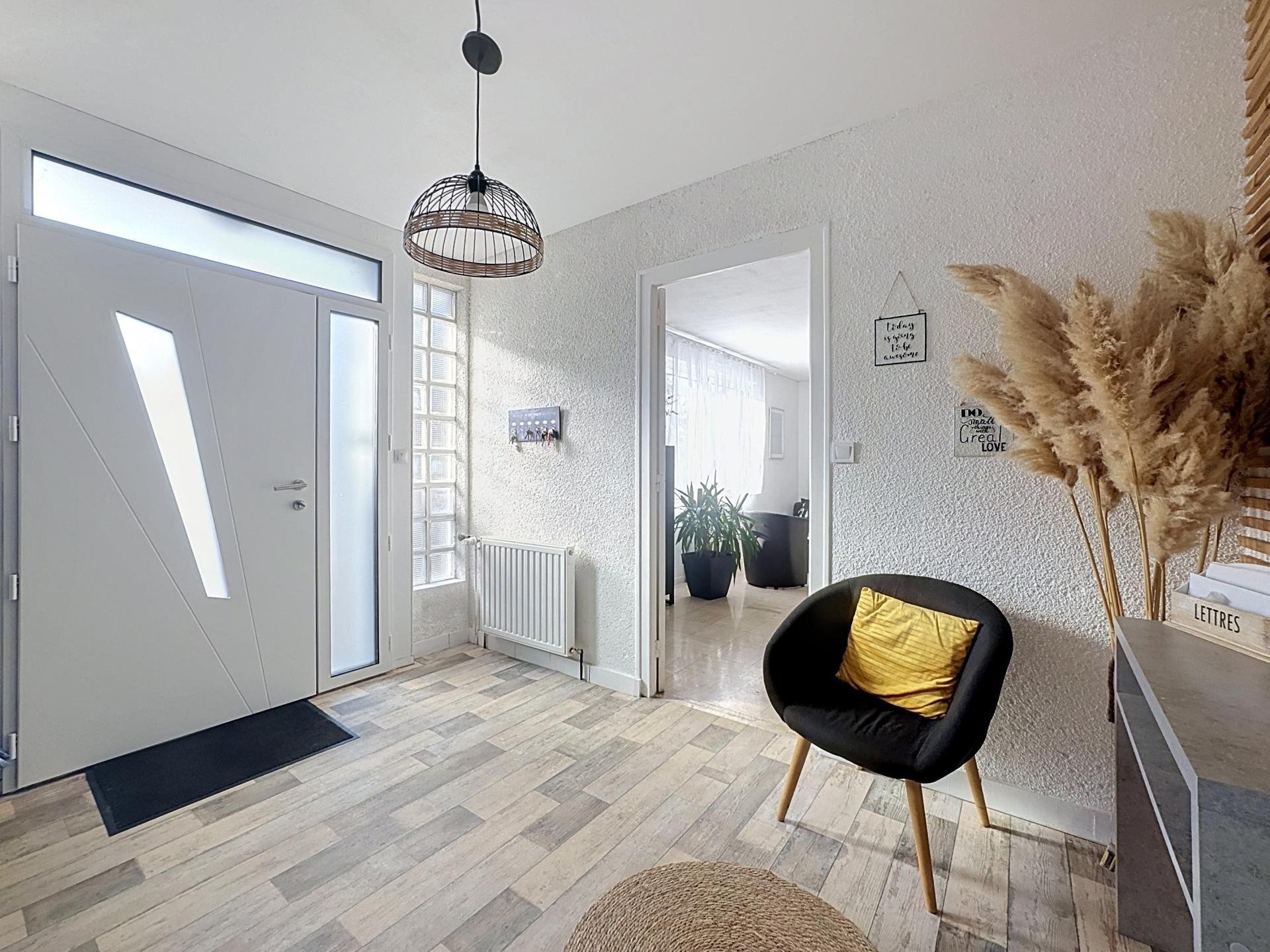 Maison à vendre, 240m², Secondigny