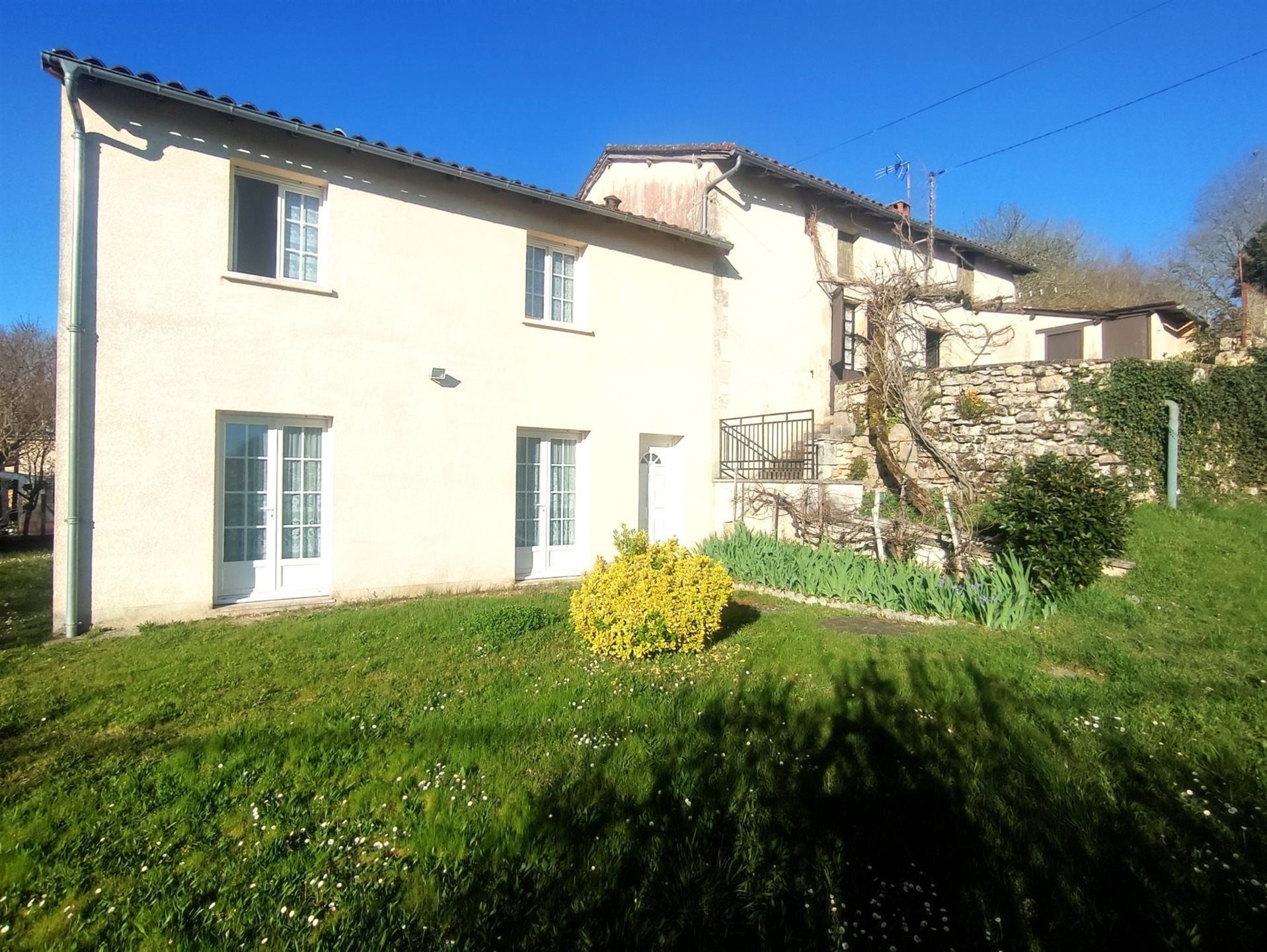 Maison à vendre, 136m², Saint-Front-la-Rivière