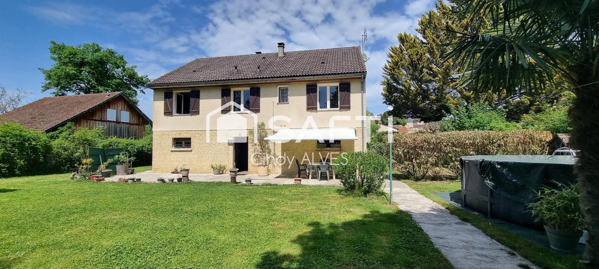 Maison à vendre, 110m², Bétaille