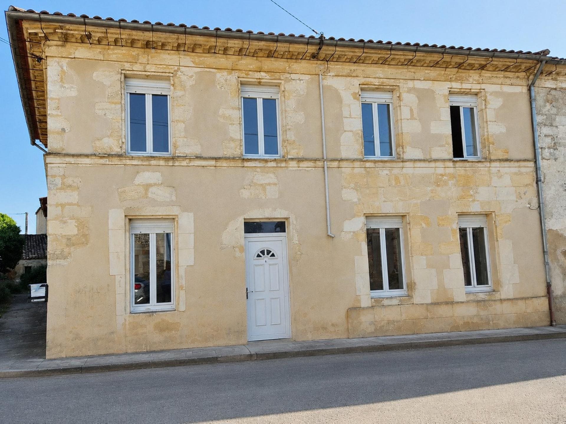 Maison à vendre, 104m², Saint-Estèphe