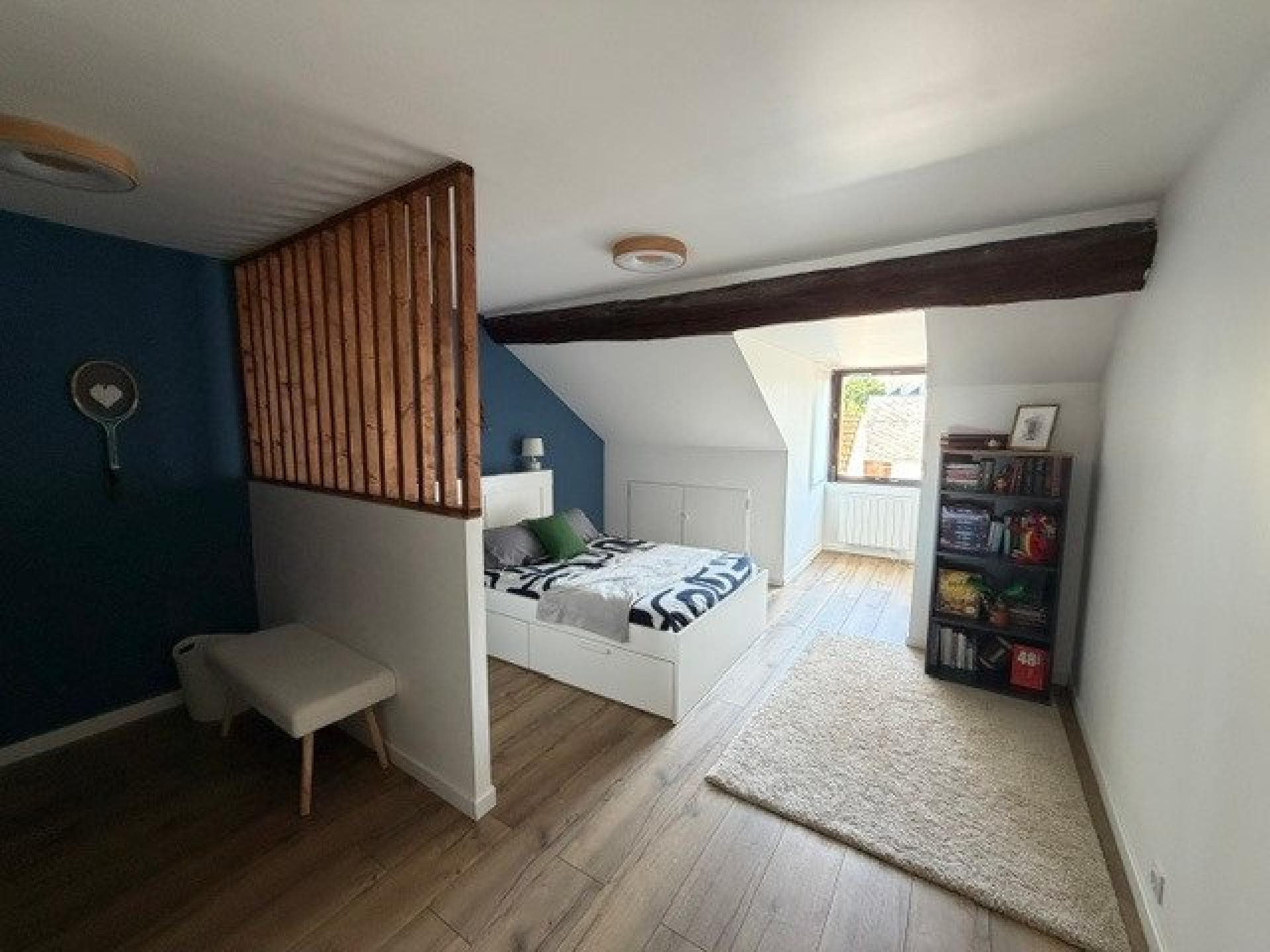 Maison à vendre, 247m², Saint-Denis-de-l'Hôtel
