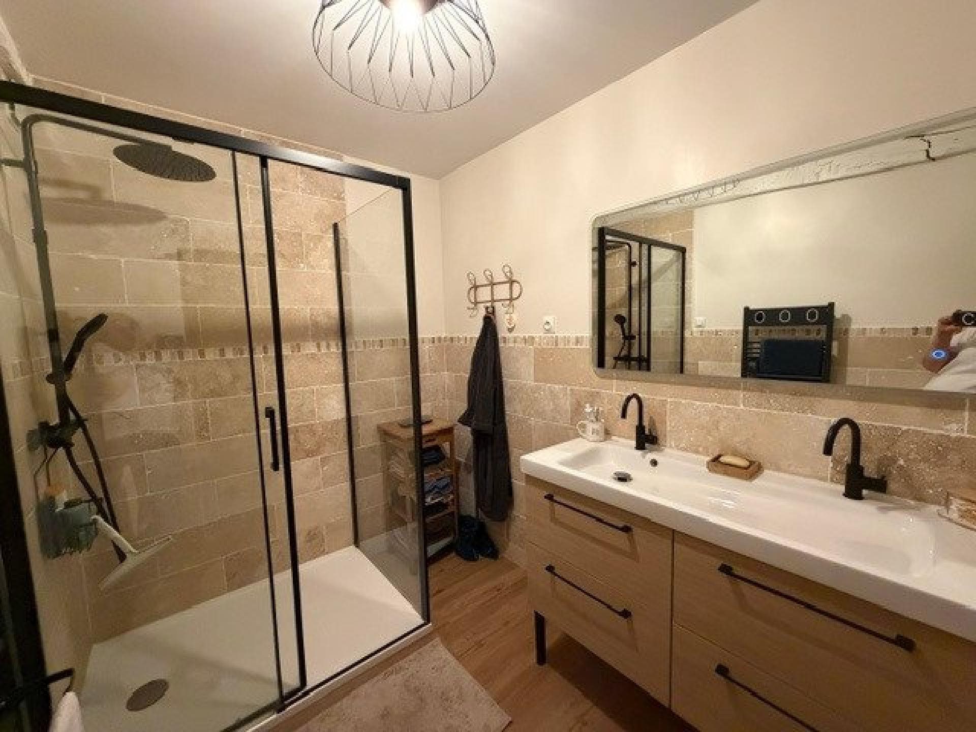 Maison à vendre, 247m², Saint-Denis-de-l'Hôtel