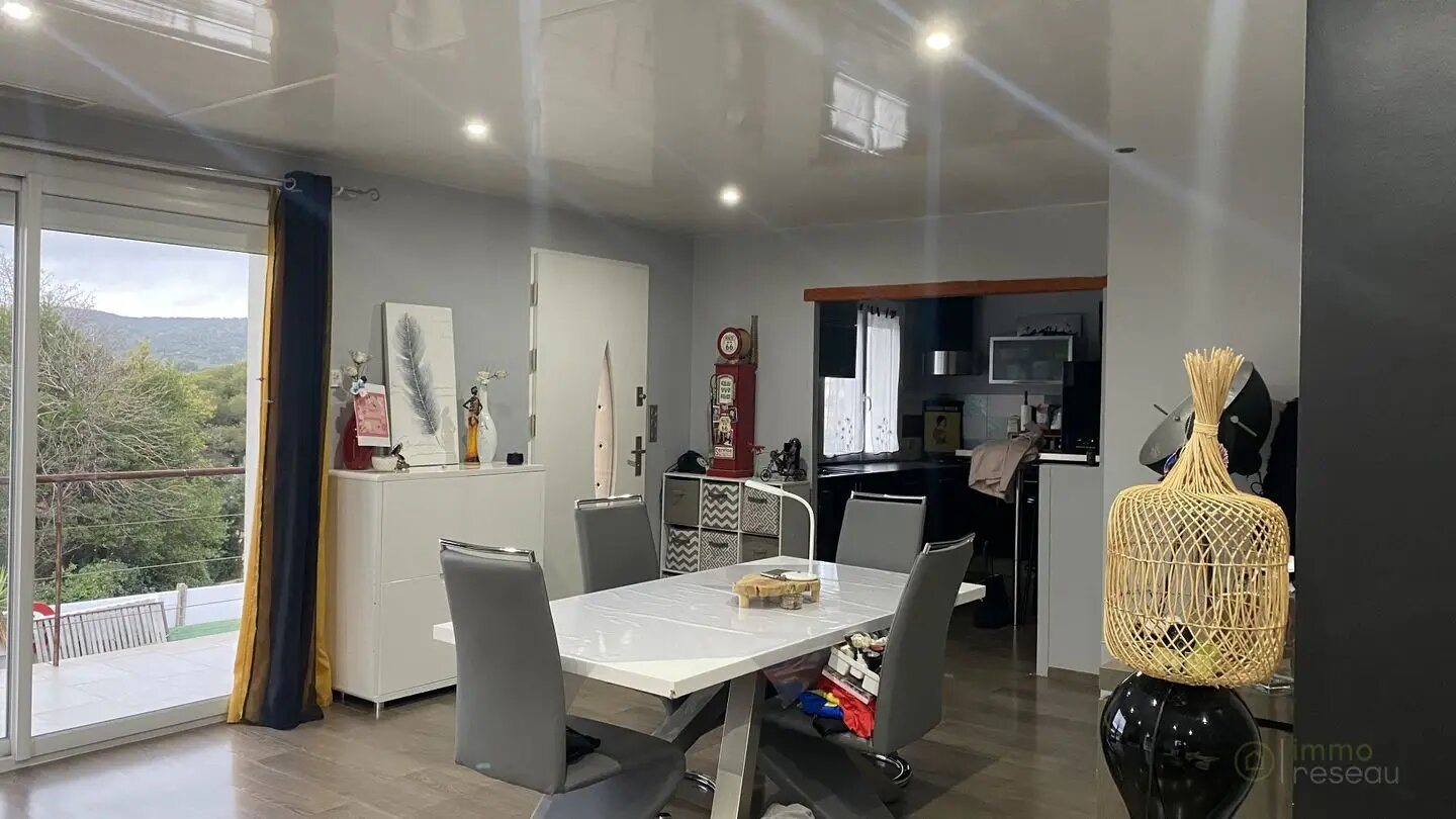 Maison à vendre, 105m², Poussan