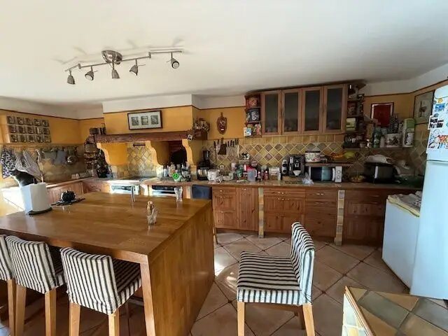 Maison à vendre, 150m², Adissan