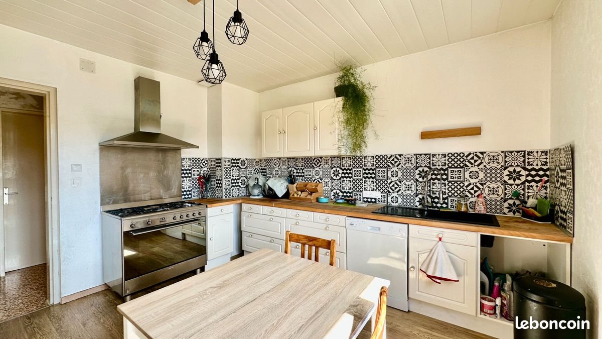 Maison à vendre, 104m², Lougres