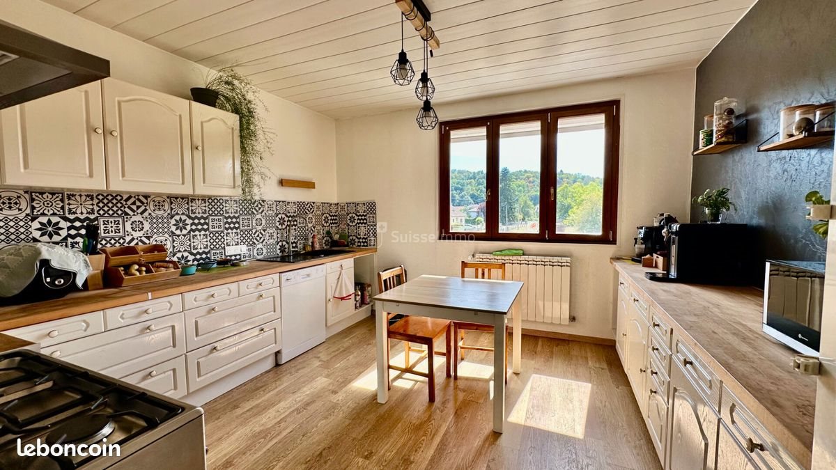 Maison à vendre, 104m², Lougres