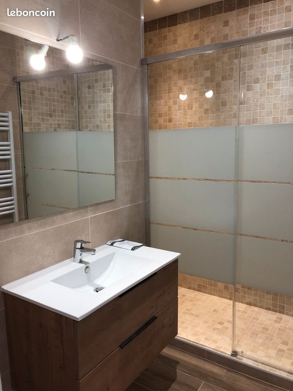 Appartement à louer, 55m², Peyrolles-en-Provence