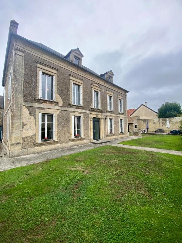 Maison à vendre, 342m², Formigny La Bataille