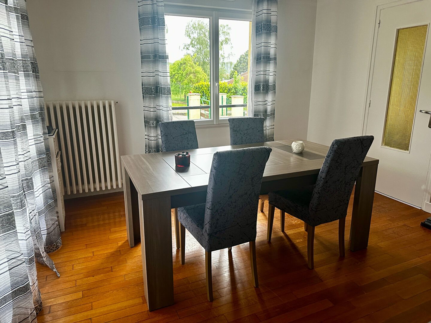 Maison à vendre, 90m², Charmes